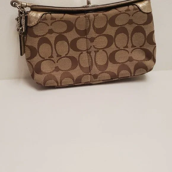 COACH SMALL HANDBSG  WALLET WITH STRAP - Picture 6 of 8